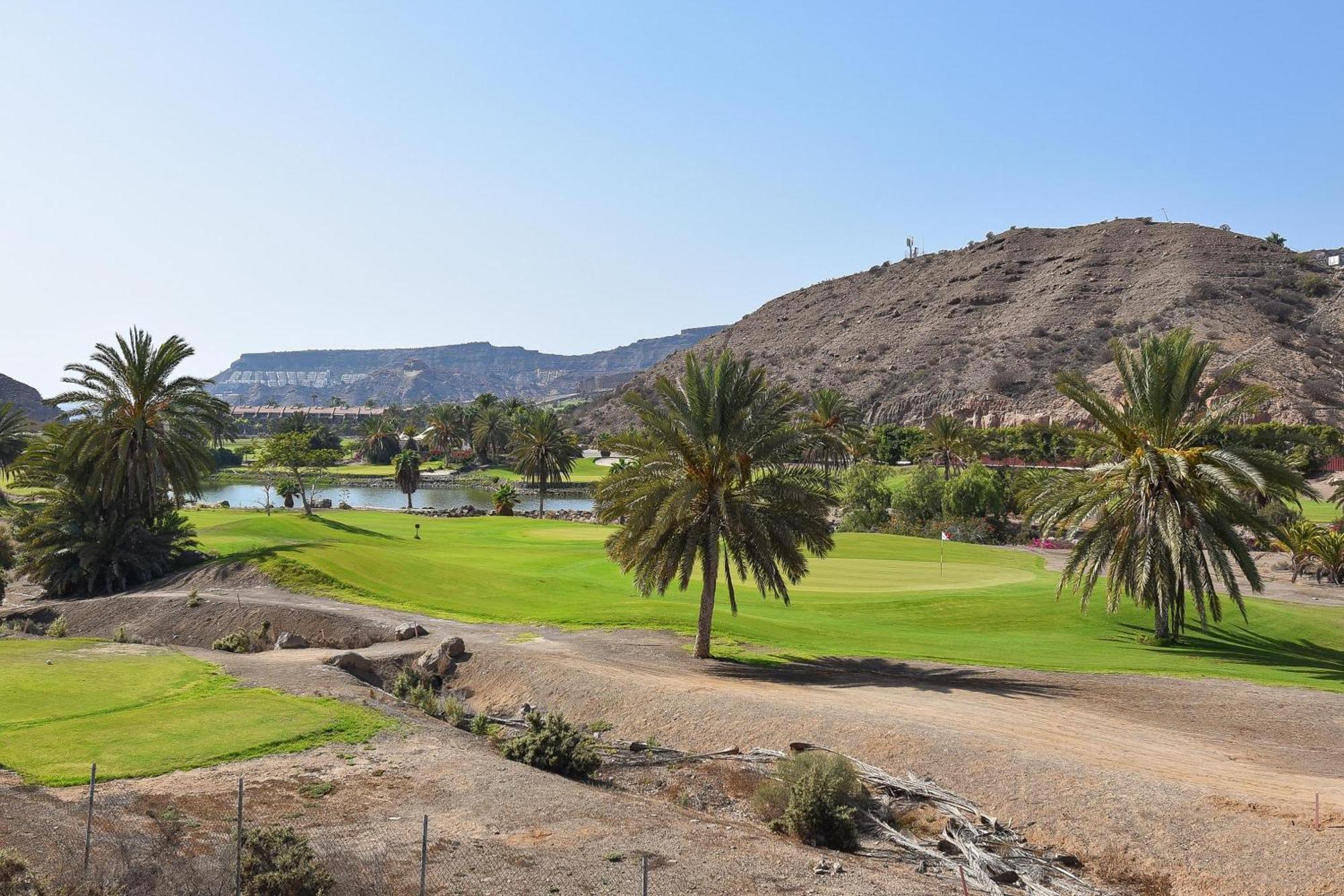 Tauro Golf Tranquility Meets Luxury Tauro Private Pool Whirlpool Bath Golf Course Views Close To Beaches * Las Palmas de Gran Canaria